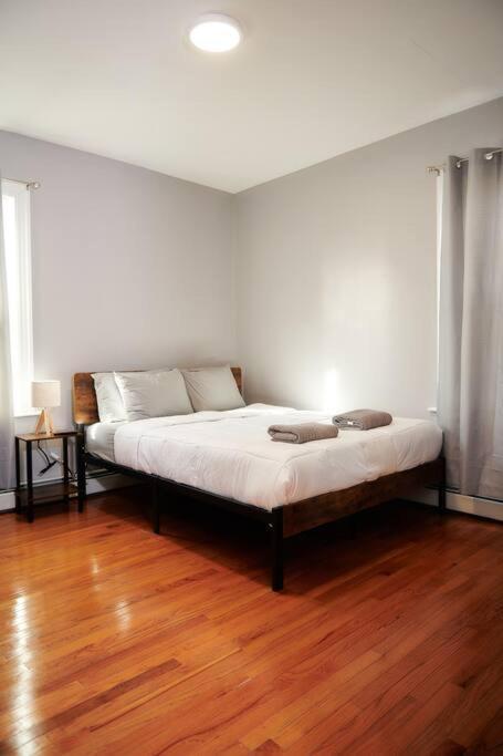 פרובידנס Cozy Apartment 1St 10Min Walk Downtown And City View מראה חיצוני תמונה