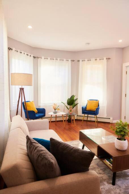 פרובידנס Cozy Apartment 1St 10Min Walk Downtown And City View מראה חיצוני תמונה