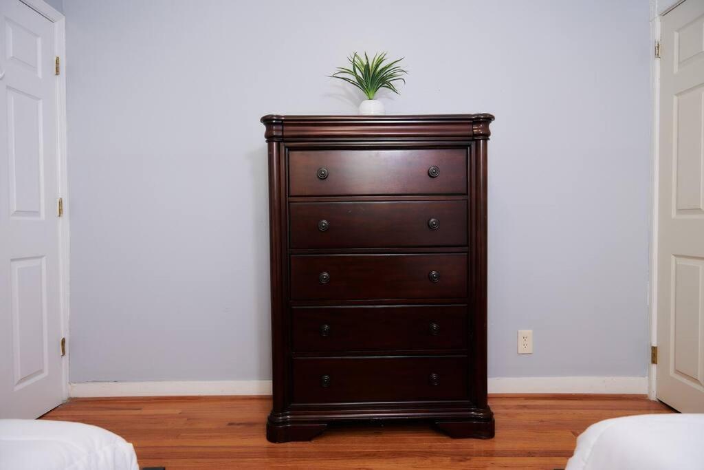 פרובידנס Cozy Apartment 1St 10Min Walk Downtown And City View מראה חיצוני תמונה