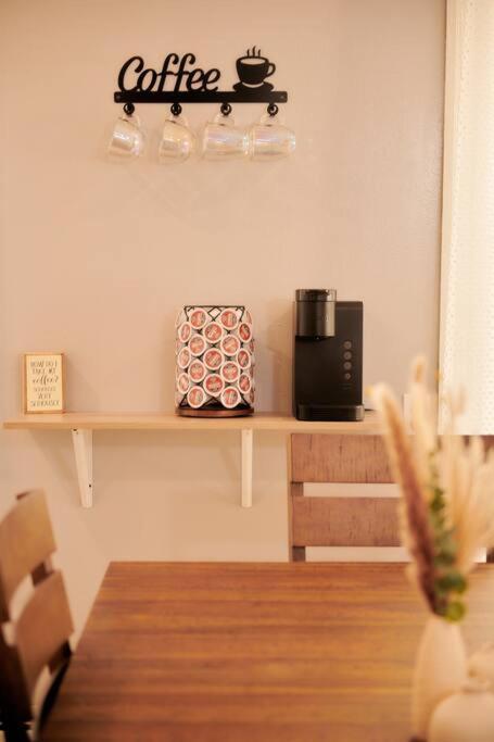 פרובידנס Cozy Apartment 1St 10Min Walk Downtown And City View מראה חיצוני תמונה