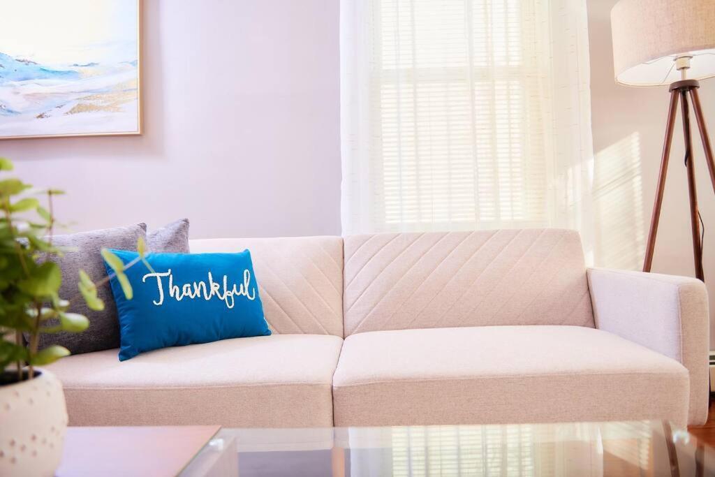פרובידנס Cozy Apartment 1St 10Min Walk Downtown And City View מראה חיצוני תמונה